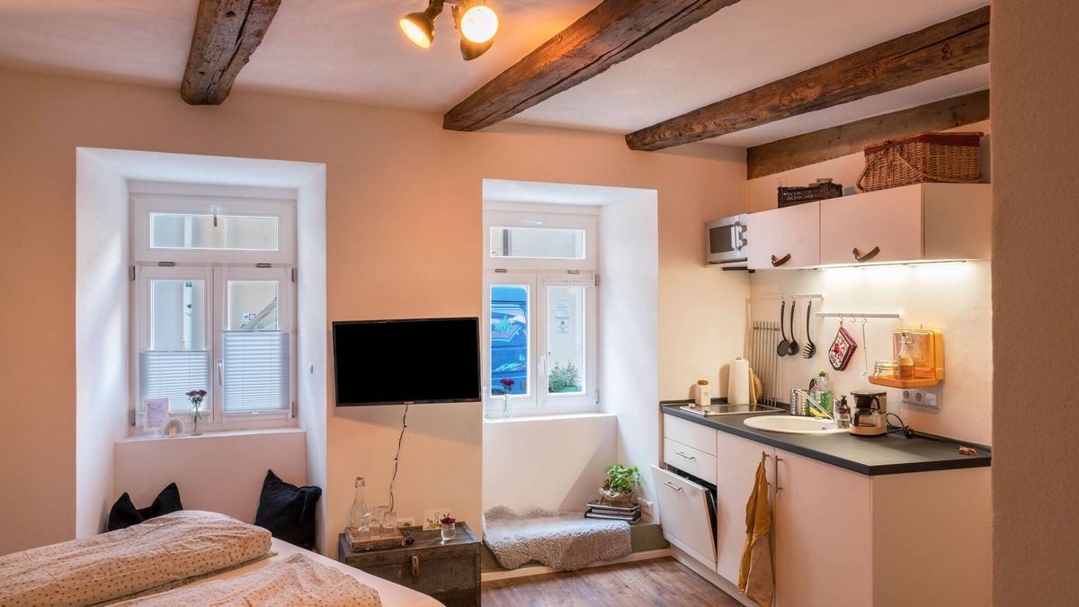 Altstadt Apartment | Cosy Holiday Apartment "Sankt Johann I" in Old Town Centre with Terrace & Wi-Fi
