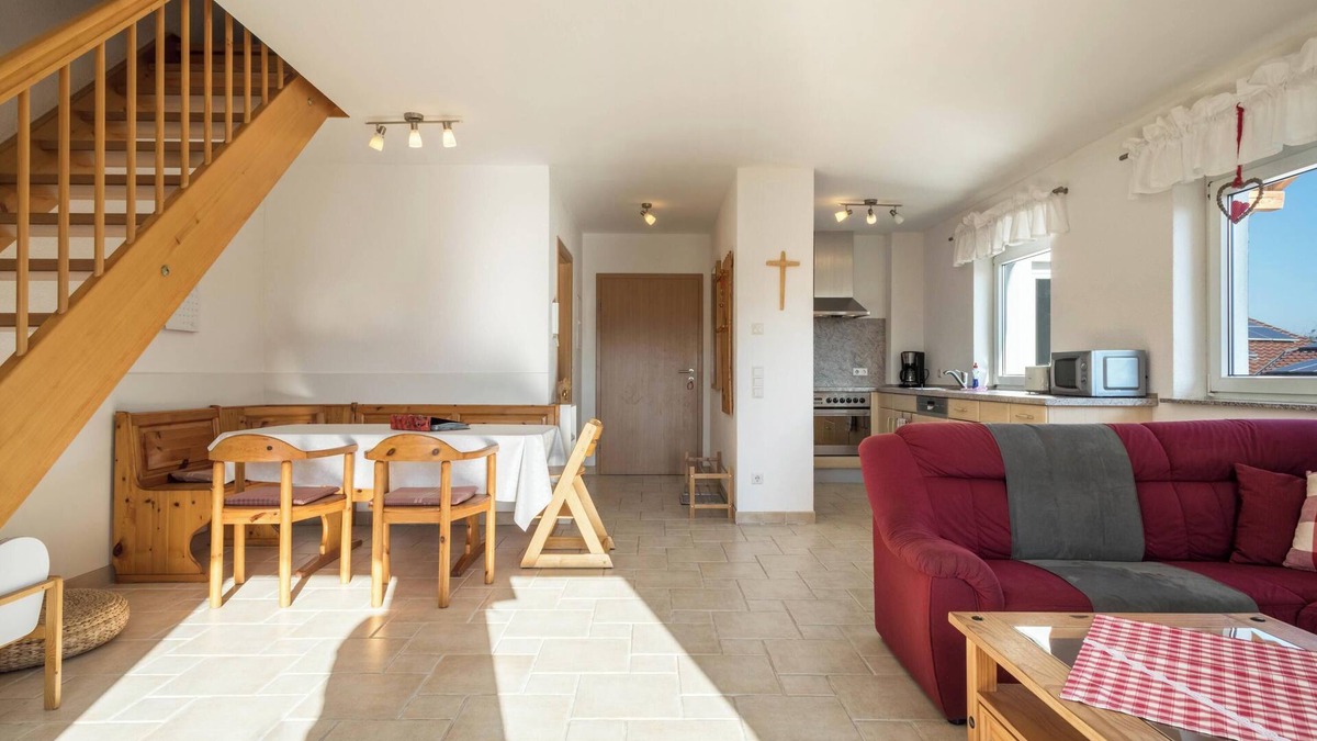 Goppertsweiler Apartment | Cosy Holiday Apartment “Romanshorn” on Farm near Lake Constance