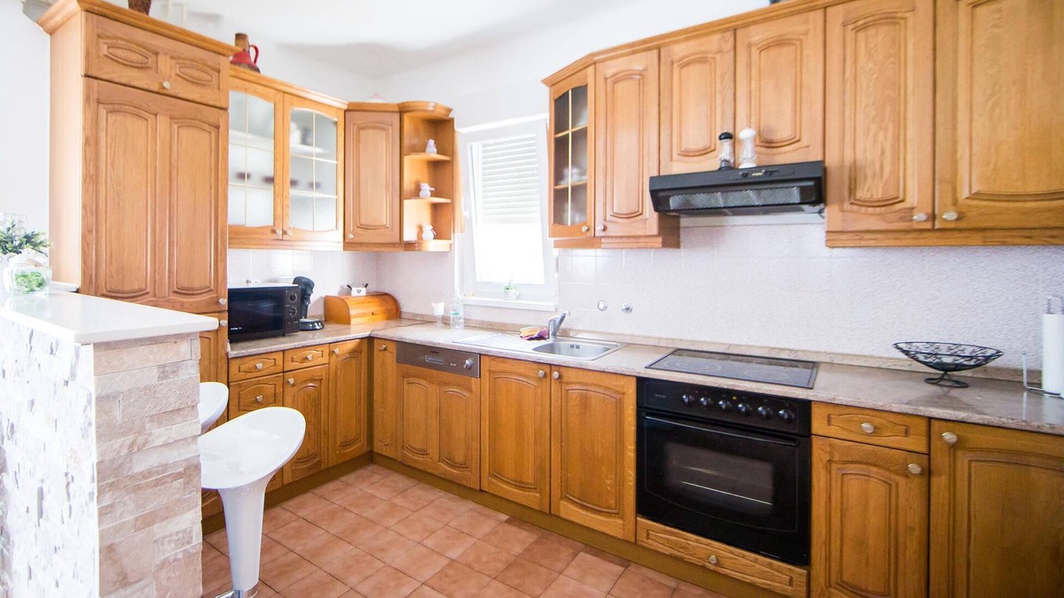 Dakovo House | Cosy holiday home with pool for a great holiday.
