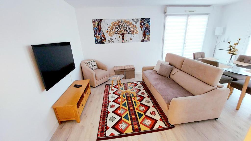 Cergy-Pontoise Apartment | Cosy Home 1 - Spacieux 3 pièces avec parking - 30 min de Paris