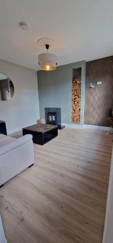 Swinford House | Cosy Home Swinford Town