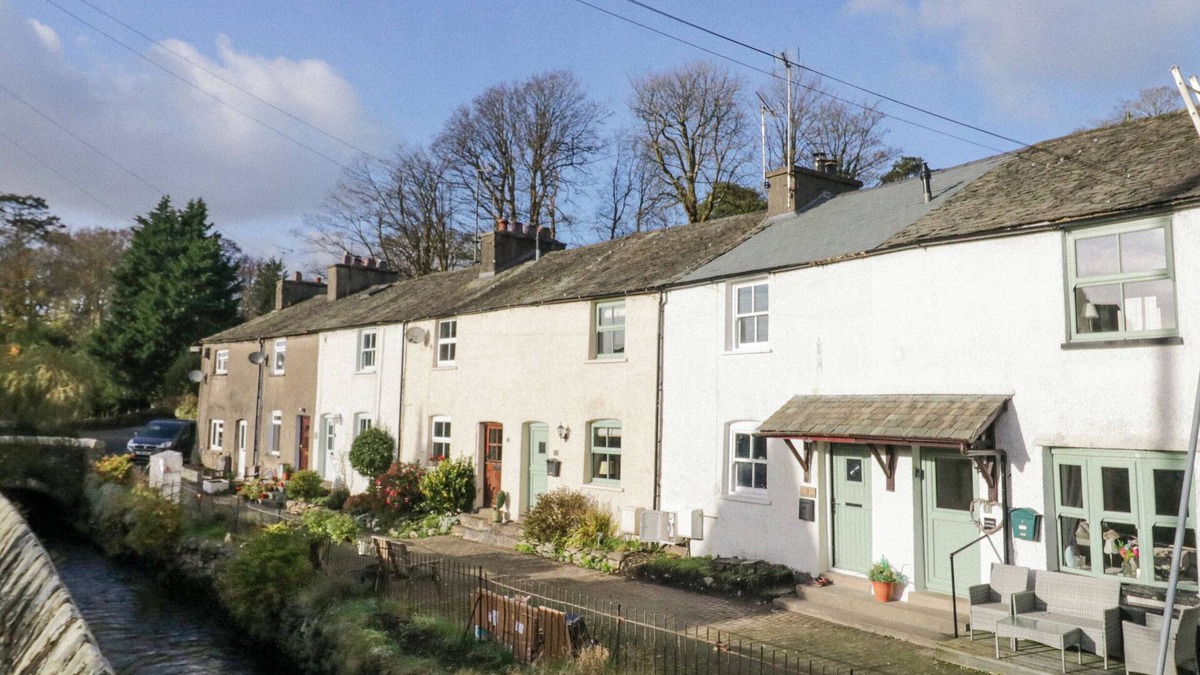 Cark Cottage | COSY LOGS COTTAGE, pet friendly, with a garden in Cark In Cartmel
