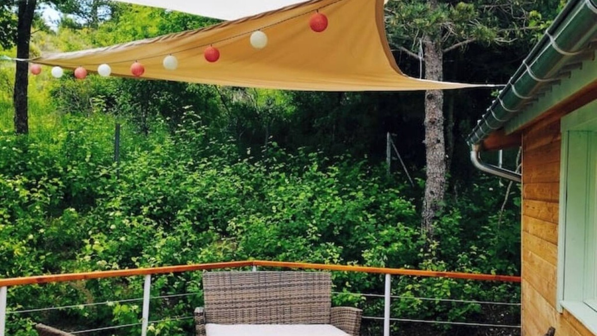Eourres Apartment | Cosy mountain chalet ideal for hikers and nature lovers