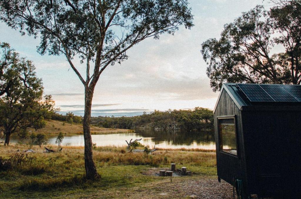 Rylstone House | Cosy Off-Grid Cabin with Lake View Pet Friendly - Nikita