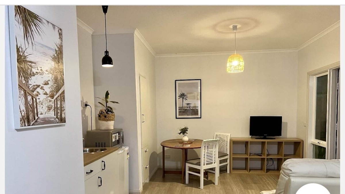 Dalyston Apartment | Cosy peaceful coastal retreat close to beaches
