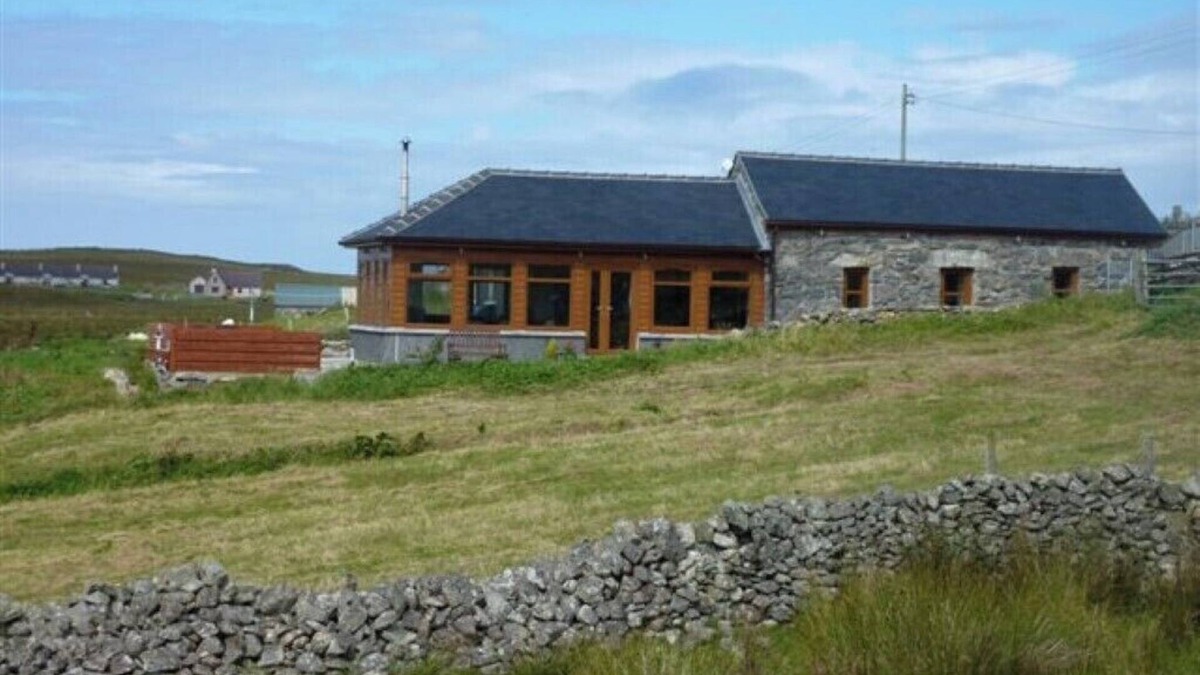Carloway Cottage | Cosy, pet friendly cottage on the Atlantic west coast of the Isle of Lewis