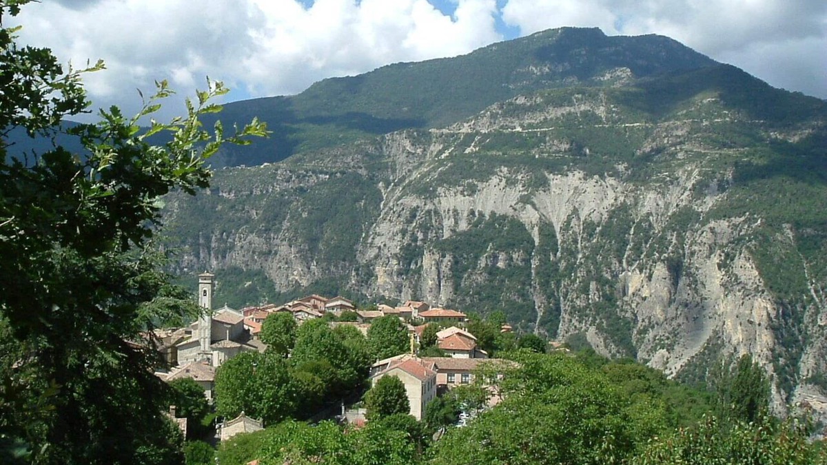 Clans Apartment | Cosy, quiet accommodation in the hinterland of Nice
