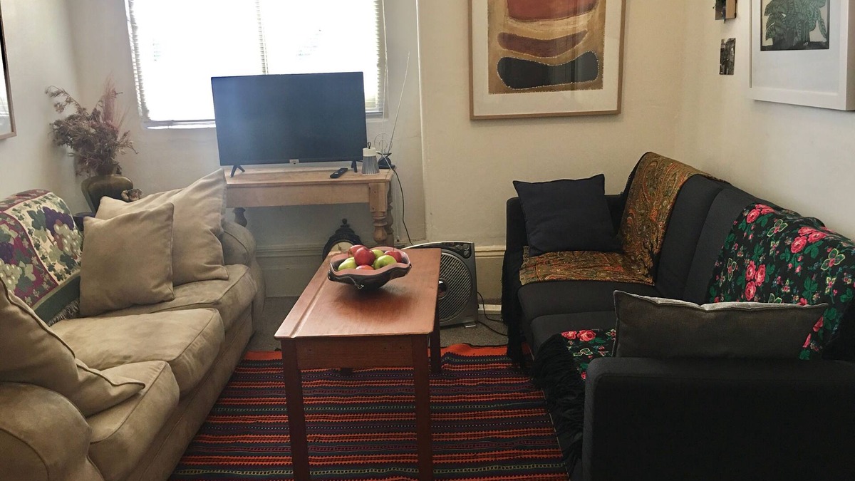 Glebe Apartment | Cosy quiet apt Glebe-artistic bijou central city