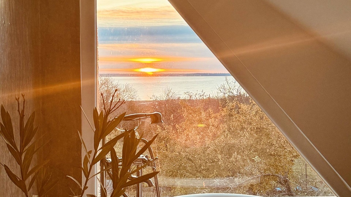 Balatonalmadi Apartment | Cosy Quiet Tiny studio with lake views in the suburbs of Balatonalmadi
