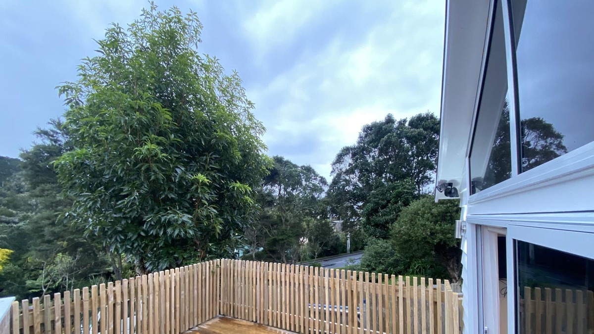 Maraetai House | Cosy Retreat in Maraetai, two Minutes Walk to the Beach