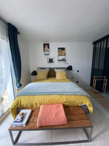 Anglet House | COSY ROOM PRIVATE BATH AND GARDEN