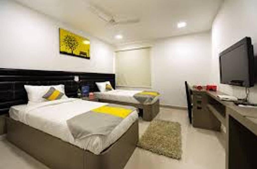 HITEC City House | Cosy Room With Private Bath And Work Desk