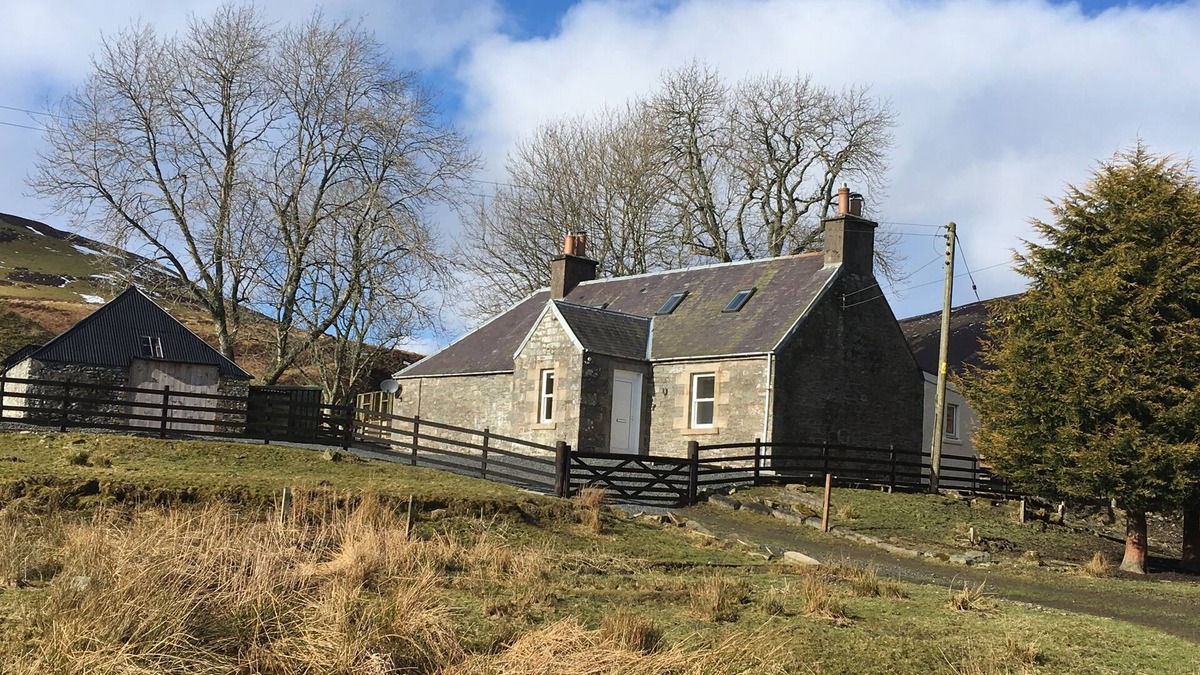 Selkirk Cottage | Cosy rural retreat in the beautiful Yarrow Valley