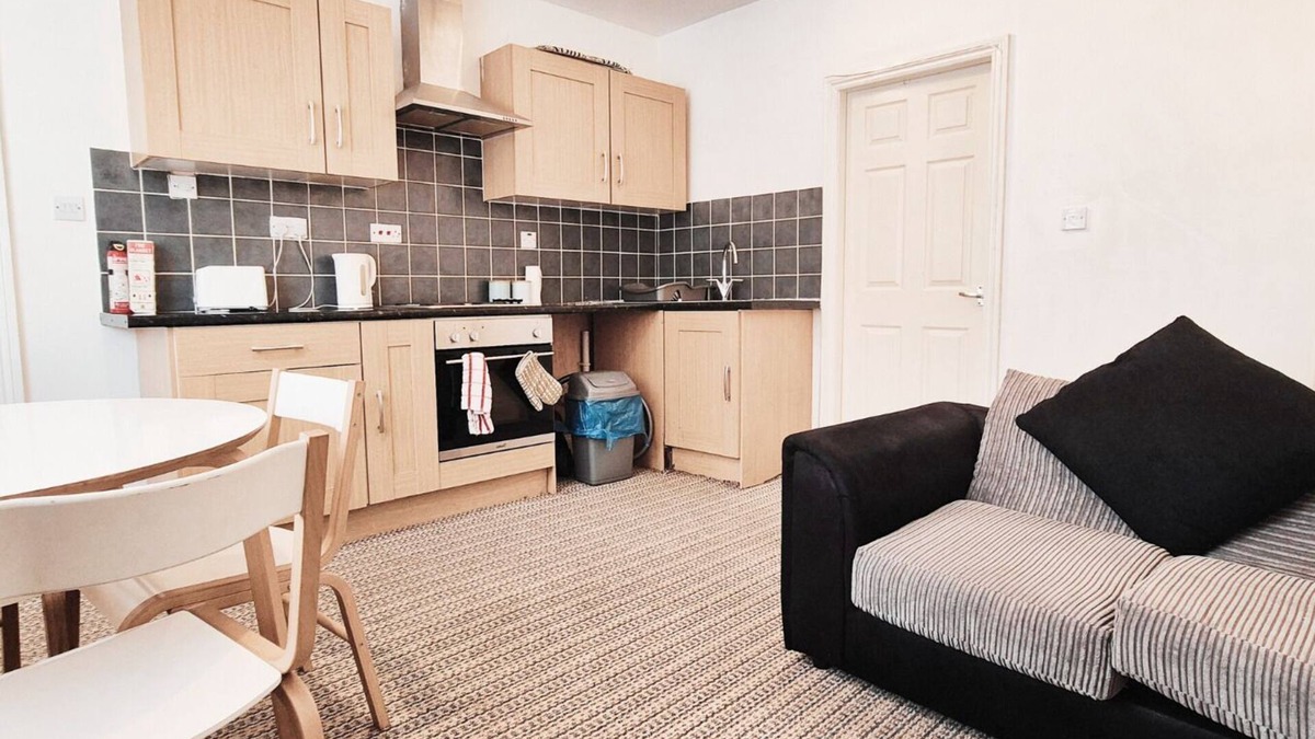 Sneinton Apartment | Cosy S/C Flat Nr Nottingham City