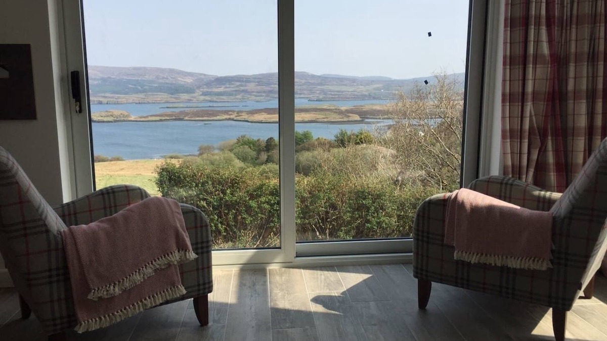 Waternish House | Cosy sea view cottage Isle of Skye