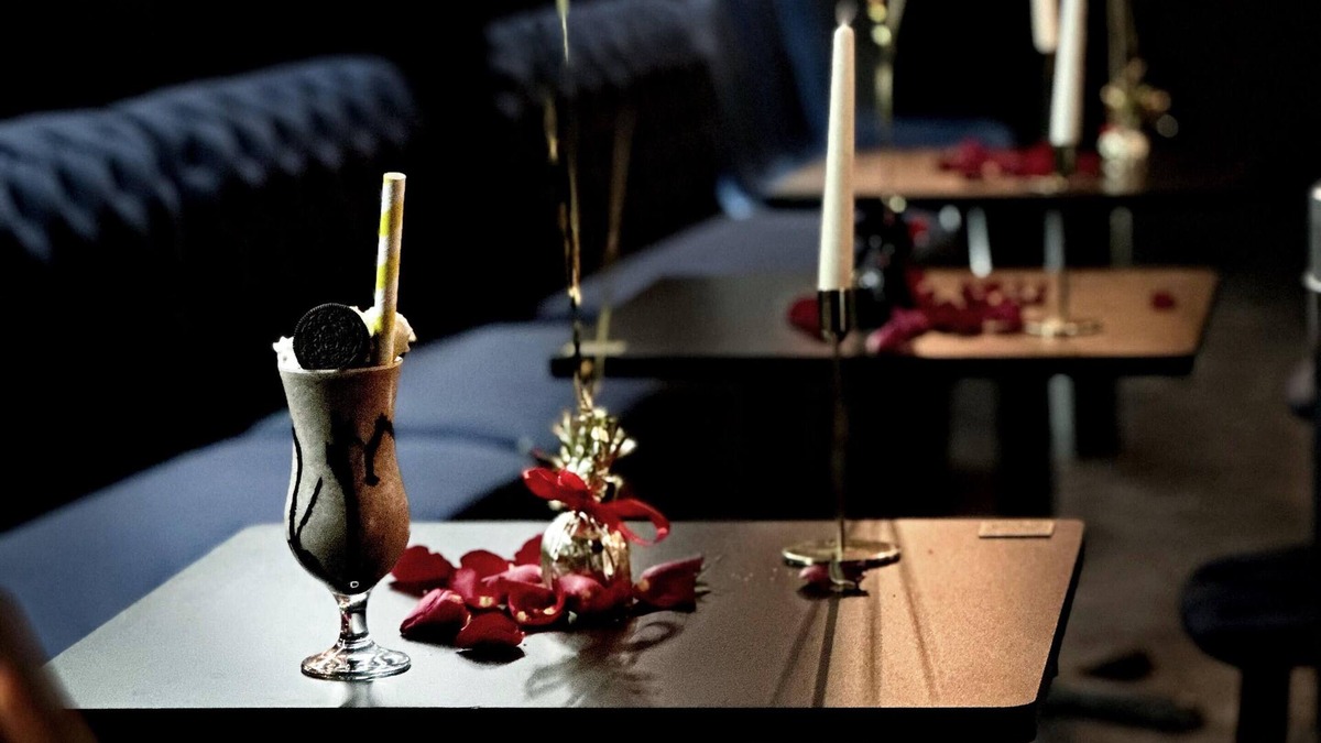 Sheerness House | Cosy shisha restaurant with bar! Private hire for parties and special occasions.