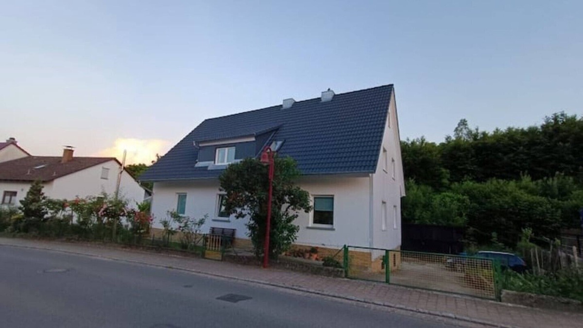 Volkertshausen House | Cosy, spacious house with a large outdoor area