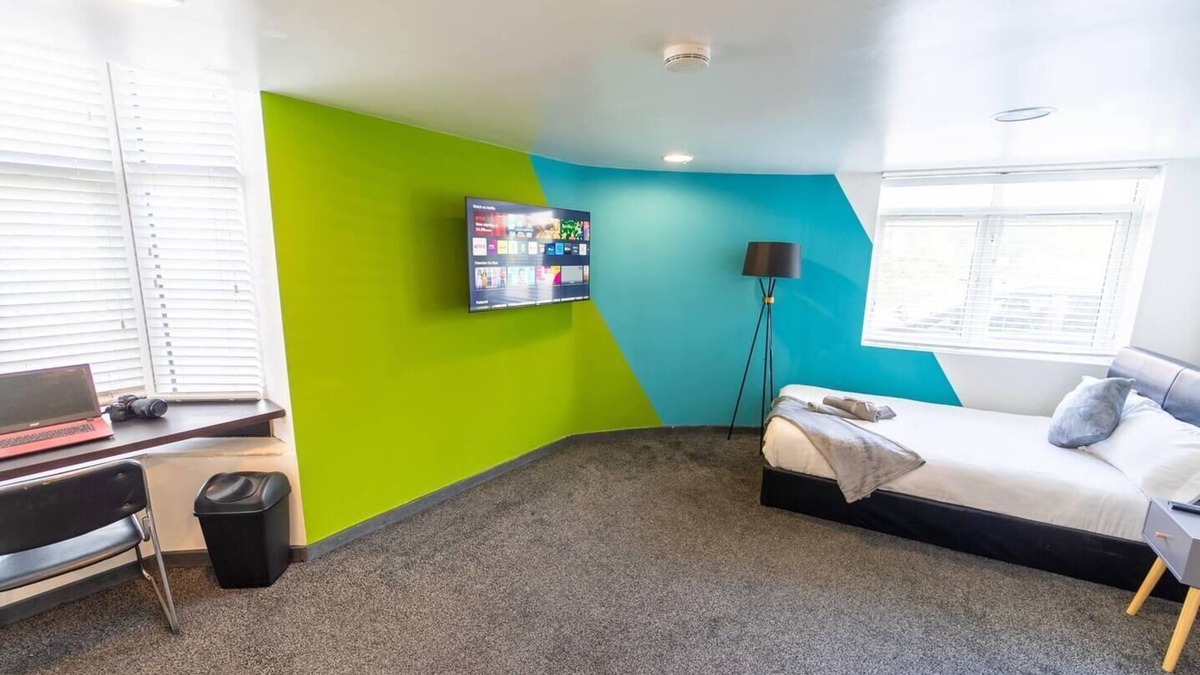 Selly Oak Apartment | Cosy spacious studio available