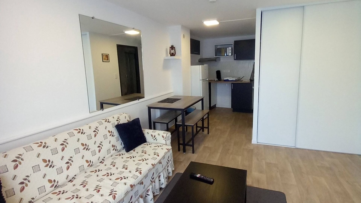 Chabreloche Apartment | Cosy studio