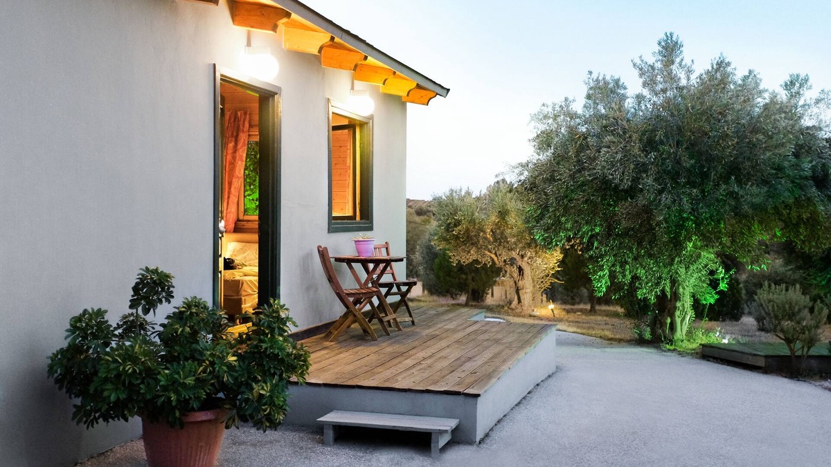 Metochi Apartment | Cosy Studio in Olive Grove