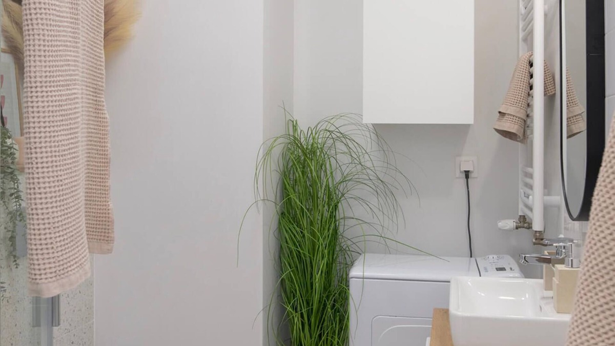 Wlochy Apartment | Cosy Studio Serenity: Warsaw Gateway