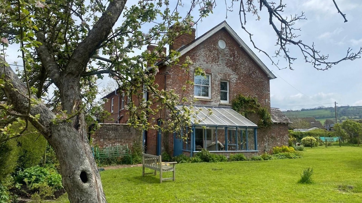 Woolland Cottage | Cosy Stylish Dorset Cottage