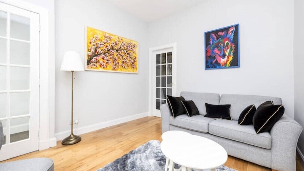 Peebles Apartment | Cosy town centre cottage