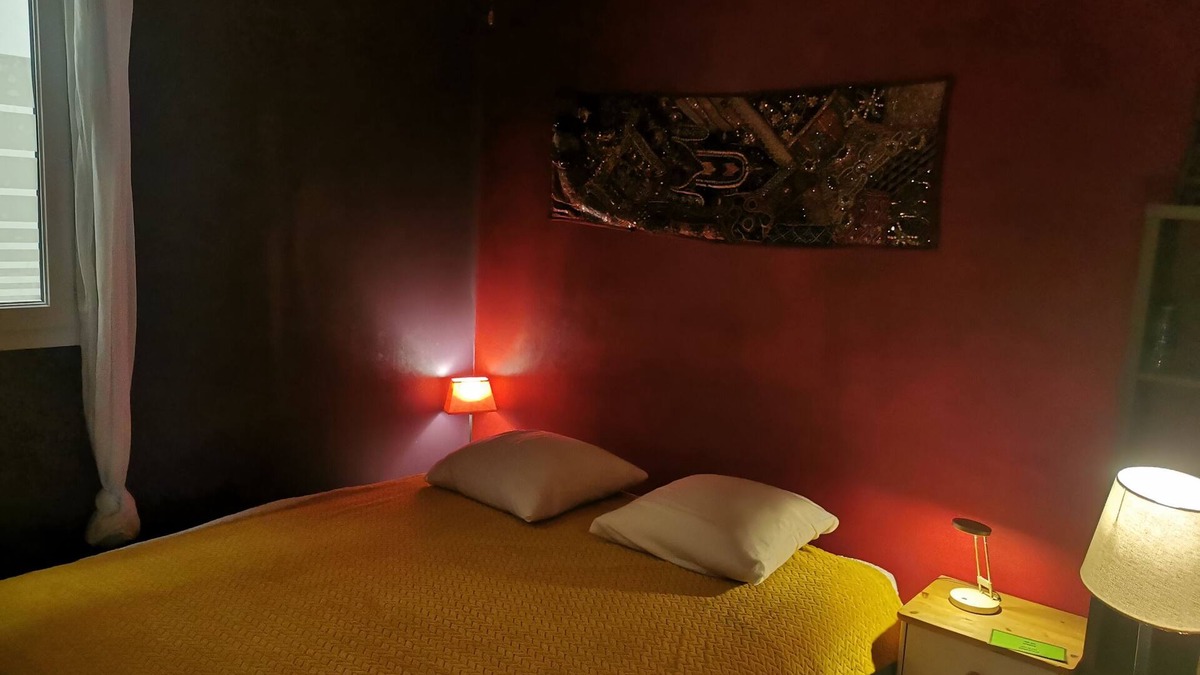 Die Apartment | Cosy travel room.