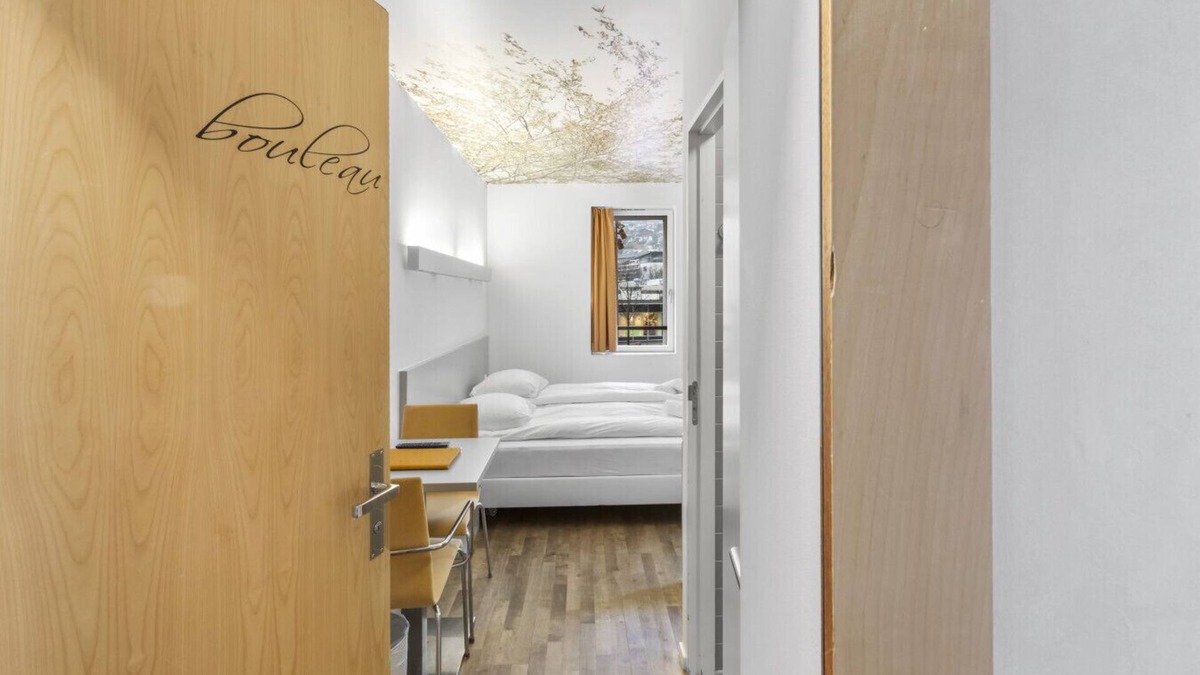 Sierre Hotel | Cosy twin room in the heart of Sierre