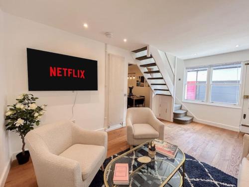 Holland Park Apartment | Cosy Two-Bedroom Notting Hill Retreat