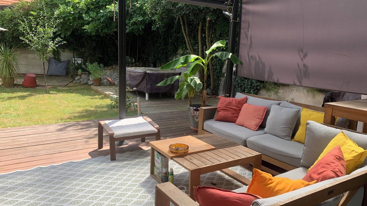 Cauderan Condo | Cosy two bedrooms appartement with private garden! Pétanque, Bbq and chill!