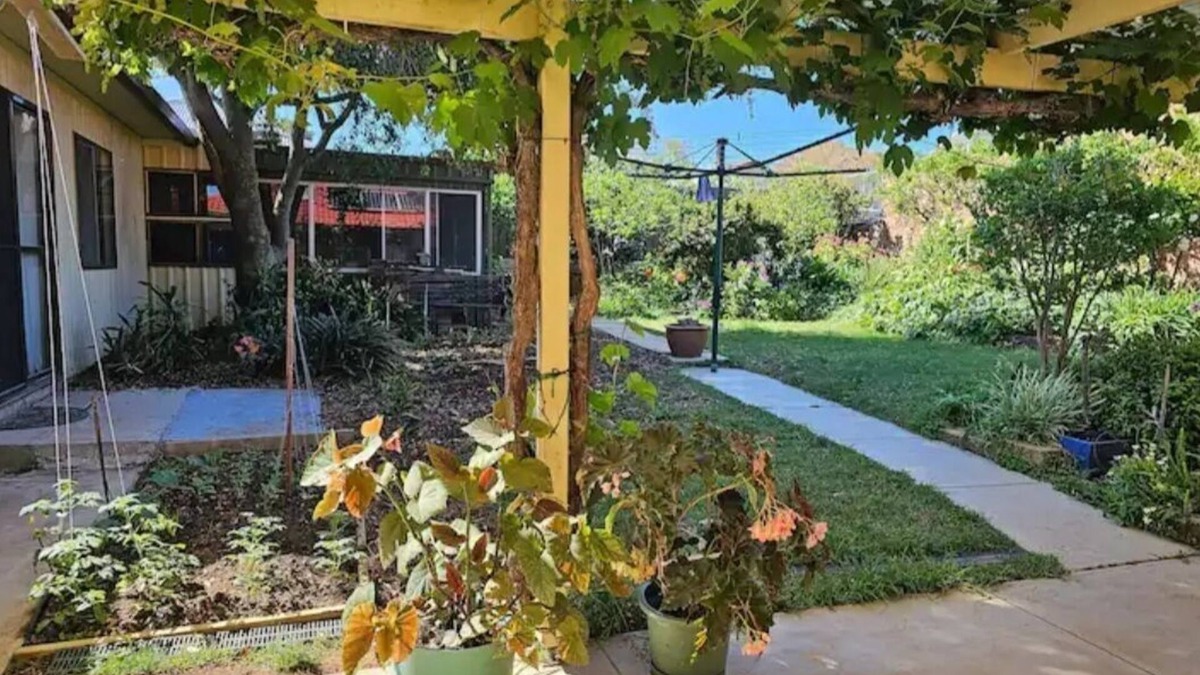 Modbury North Apartment | Cosy Unit in Modbury