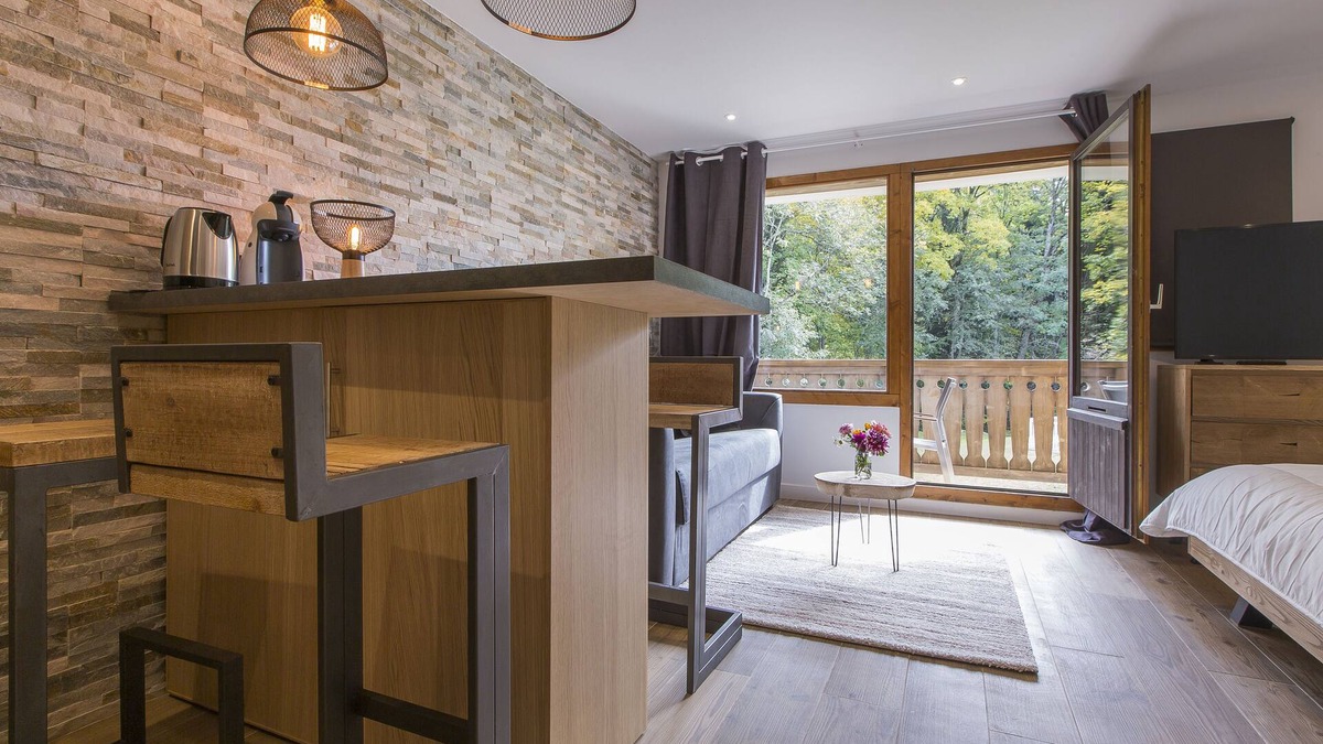Demi-Quartier Apartment | Cosy with balcony & Near the Slopes! #CA12