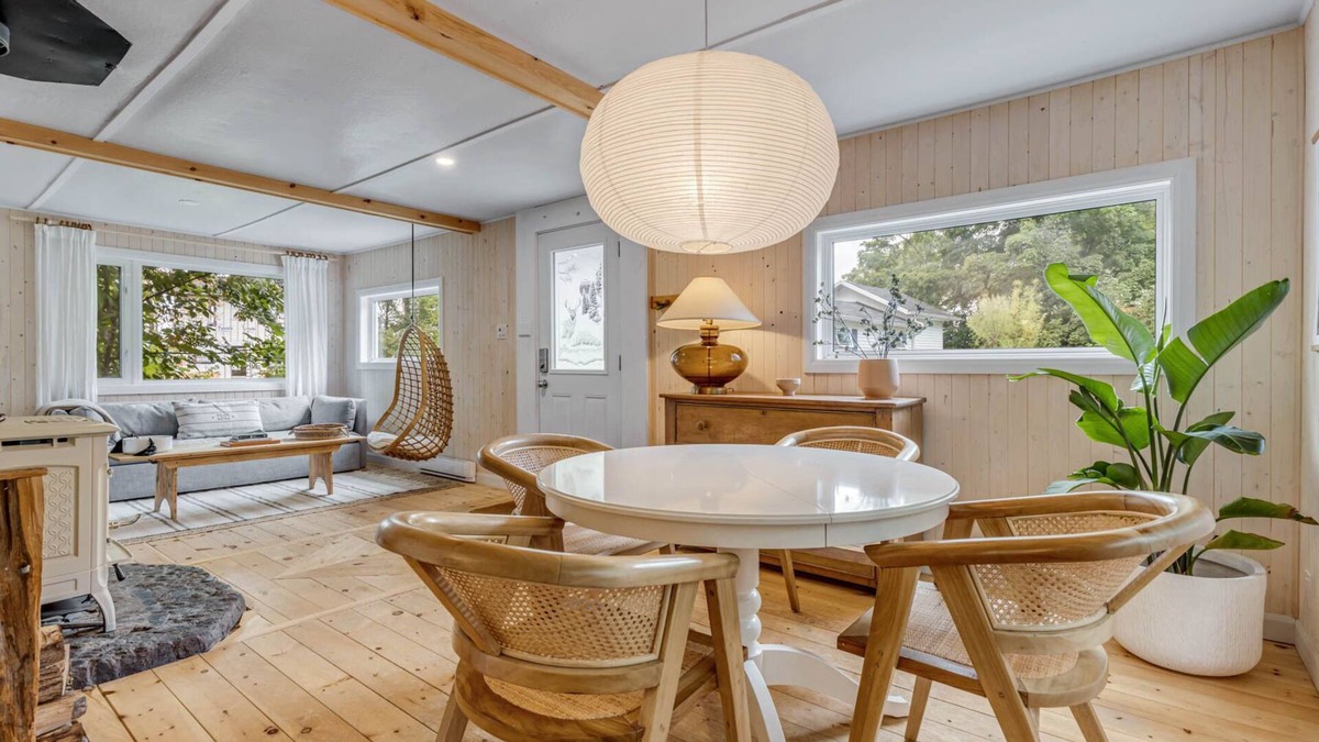 Saint-Augustin-de-Desmaures Ski Chalet | Cottage SKYE | River view | Fireplace | Quebec