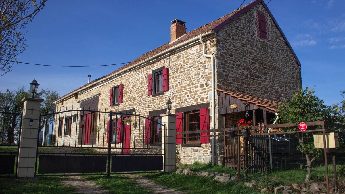 Saint-Maurice-pres-Pionsat Cottage | Cottage in Auvergne near Cascade Gour