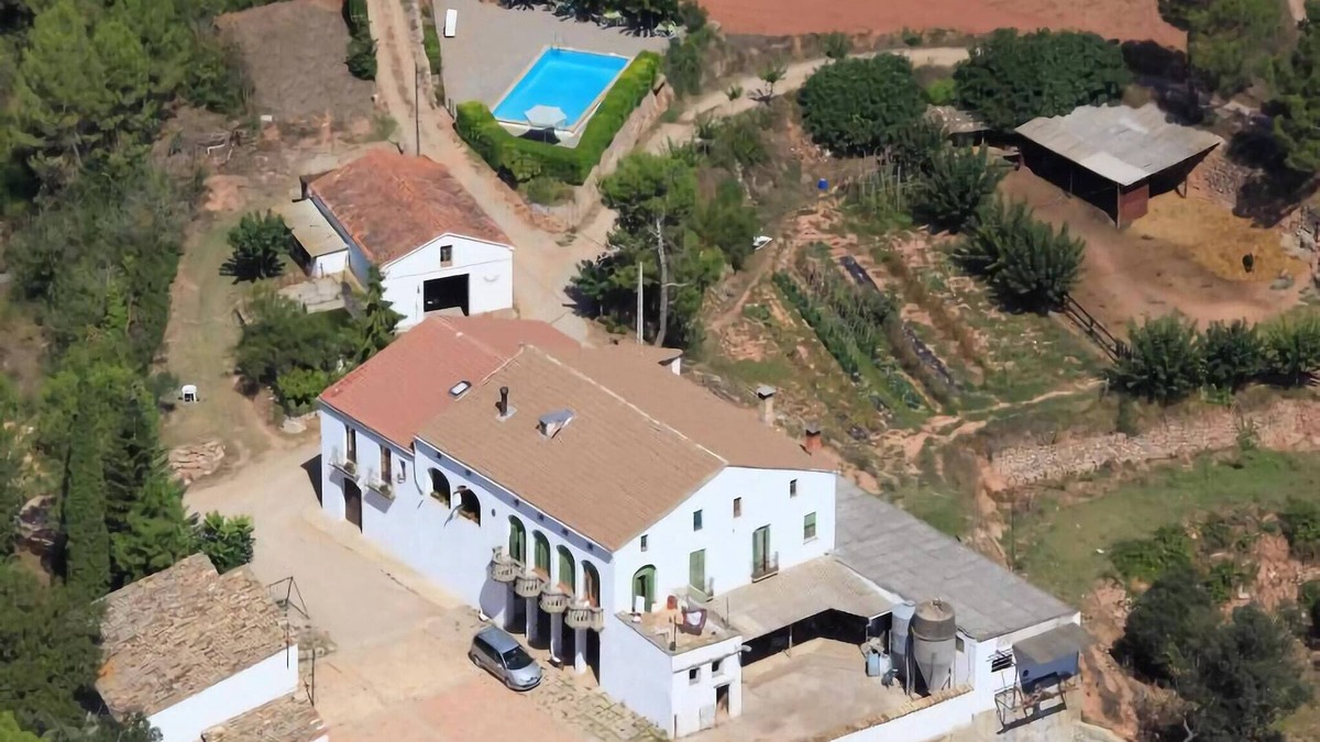 Sant Salvador de Guardiola Cottage | Cottage in Catalonia with pool and garden