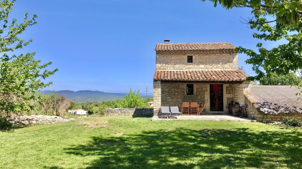 Saint-Privat-de-Champclos House | Cottage near Barjac
