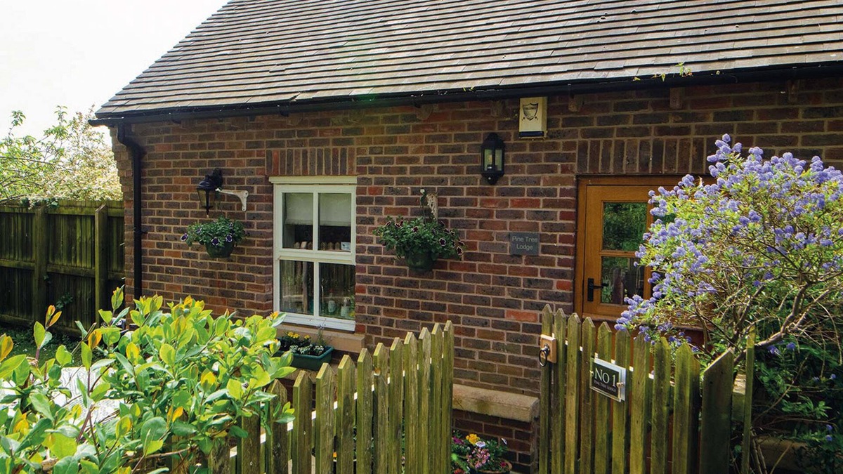 Eardington Cottage | Cottage 1 | Pine Tree Lodge Bridgnorth