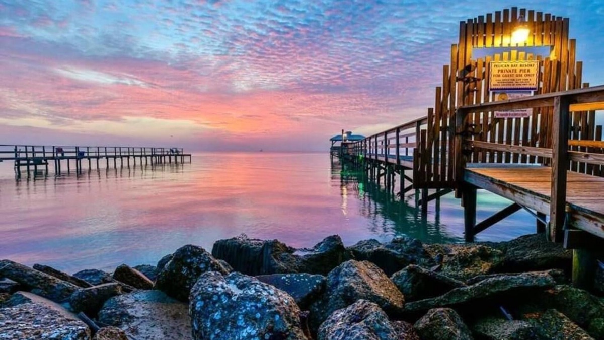 Fulton House | Cottage 11 at D&R Pelican Bay Resort - Pet Friendly