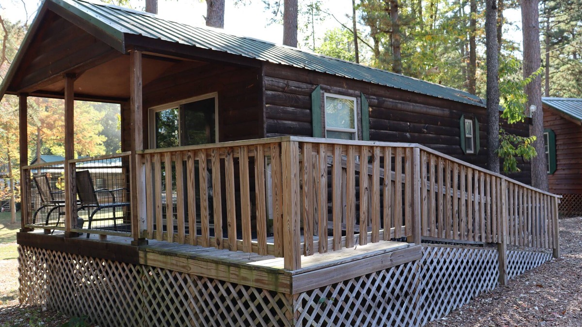 Holladay Cottage | Cottage #17, Kentucky Lake, Great Fishing, Camden TN, Birdsong Marina