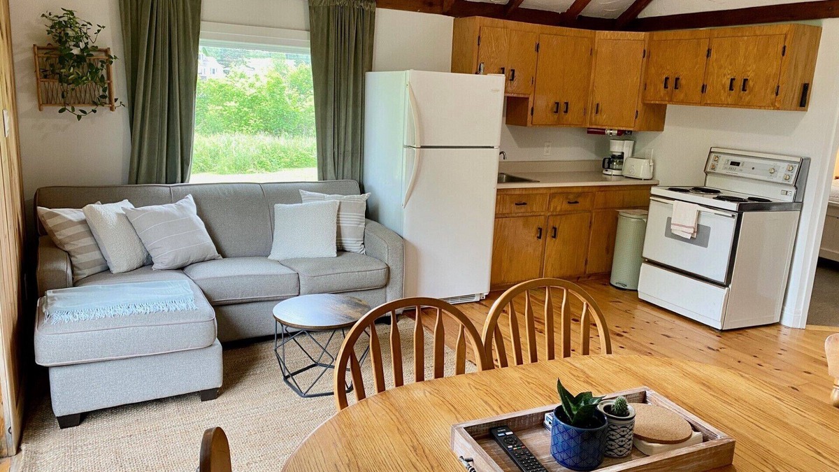 French River Cottage | Cottage #2 - 2 bedroom - family & pet friendly!