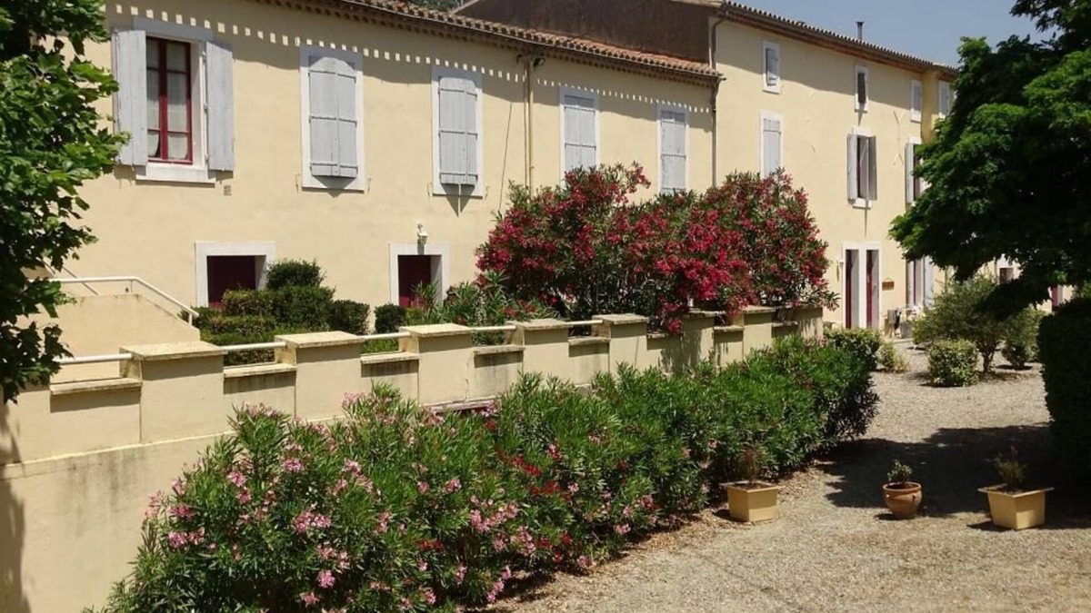 Arzens Apartment | Cottage 2 bedrooms-5pers-private garden-shared pool