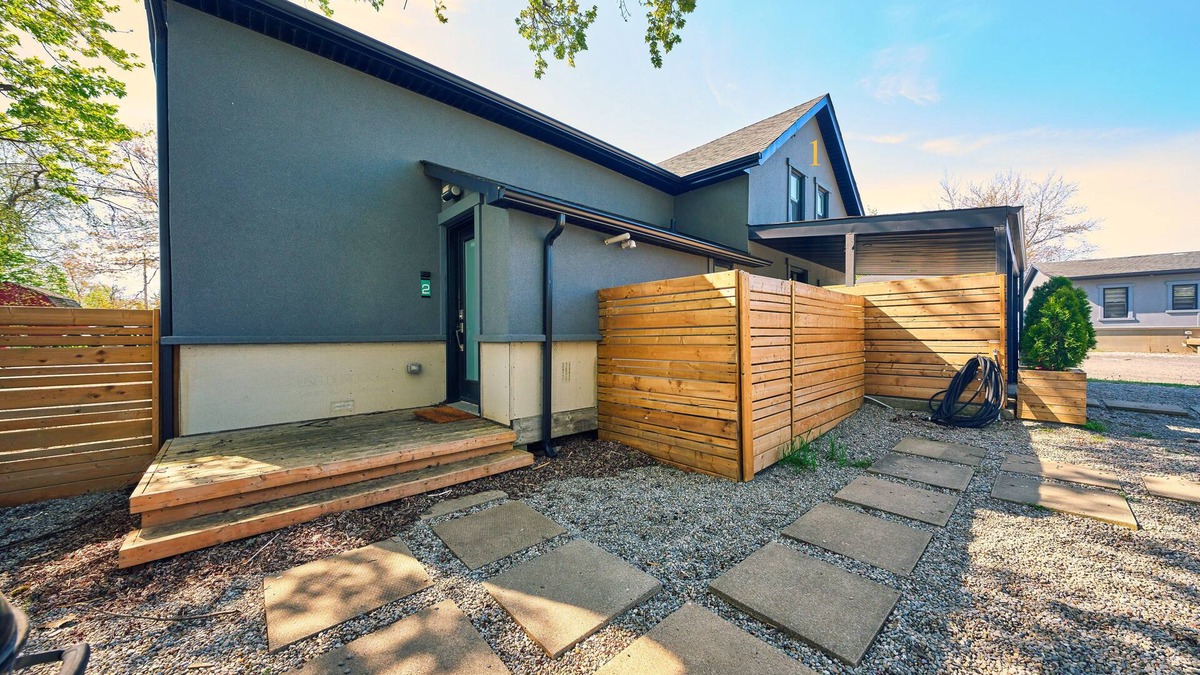 Wainfleet Cottage | Cottage 2: Charming Bungalow Steps from the Lake