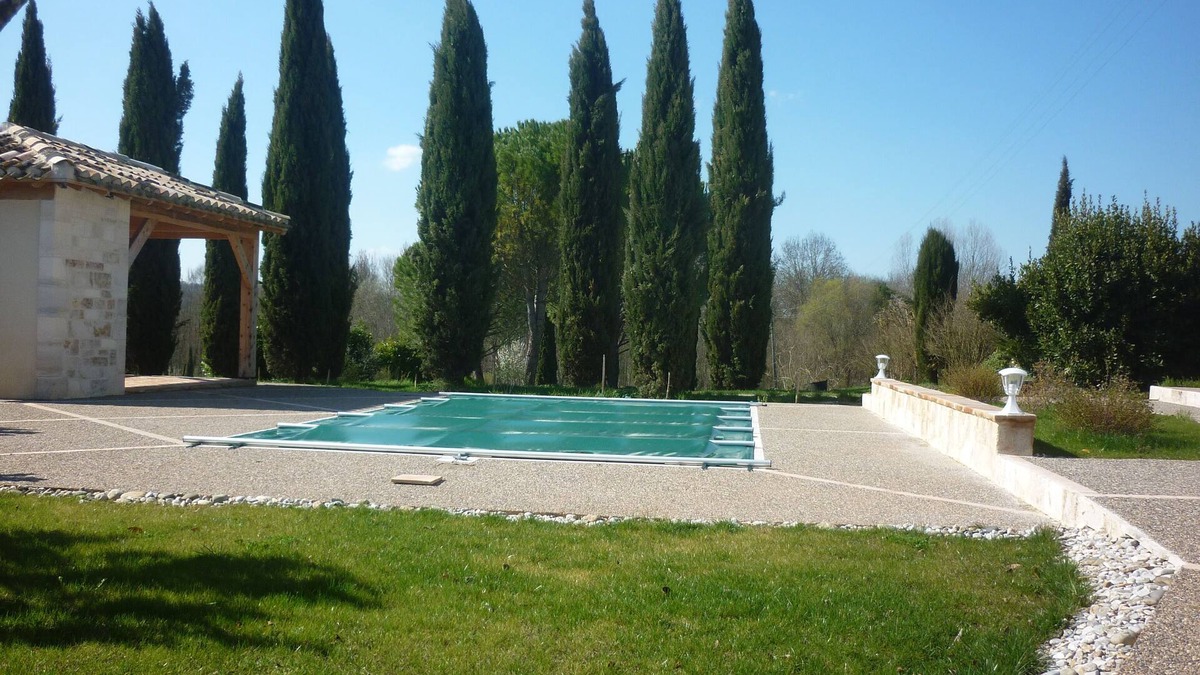 Bagat-en-Quercy House | Cottage 2 people traditional stone house.