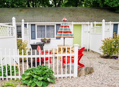 Wolfeboro Apartment | Cottage 3 - Pet Friendly - 1 Bedroom/1 Bath