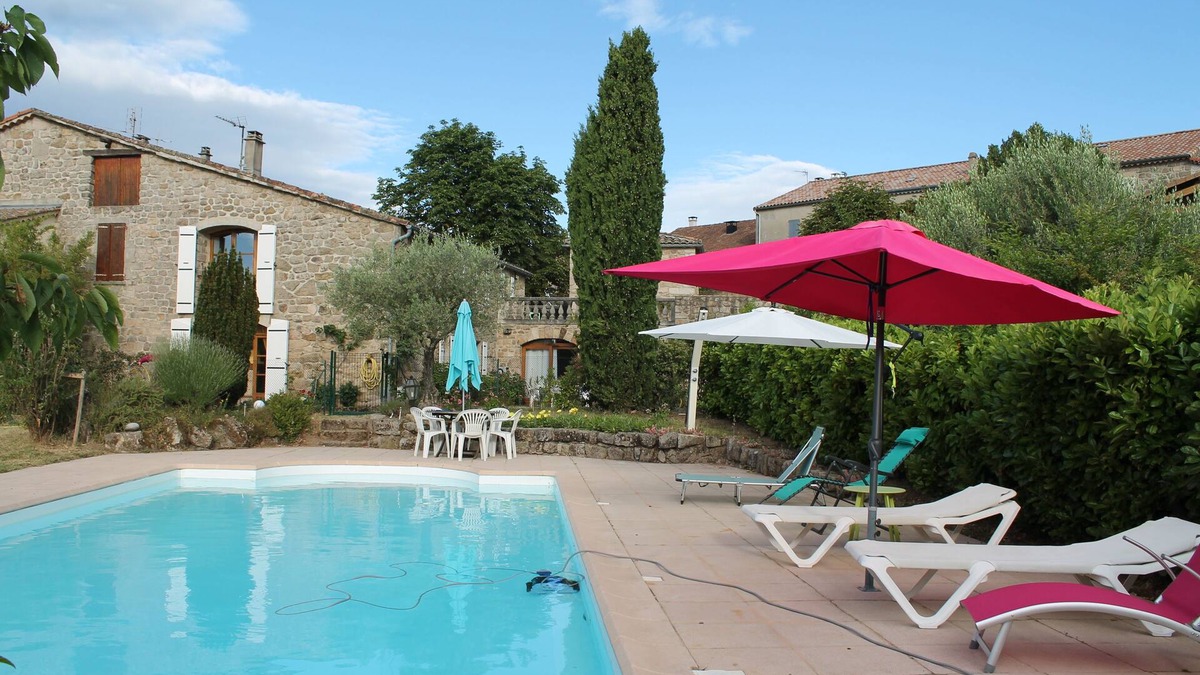 Payzac House | Cottage 6 people, 3 stars with swimming pool in South Ardèche