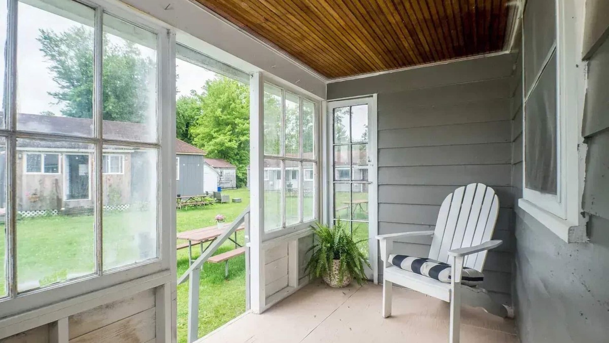 Stow Cottage | Cottage #7 - Lakefront Cozy Cottage with 1 bedroom in Charming Stow, NY