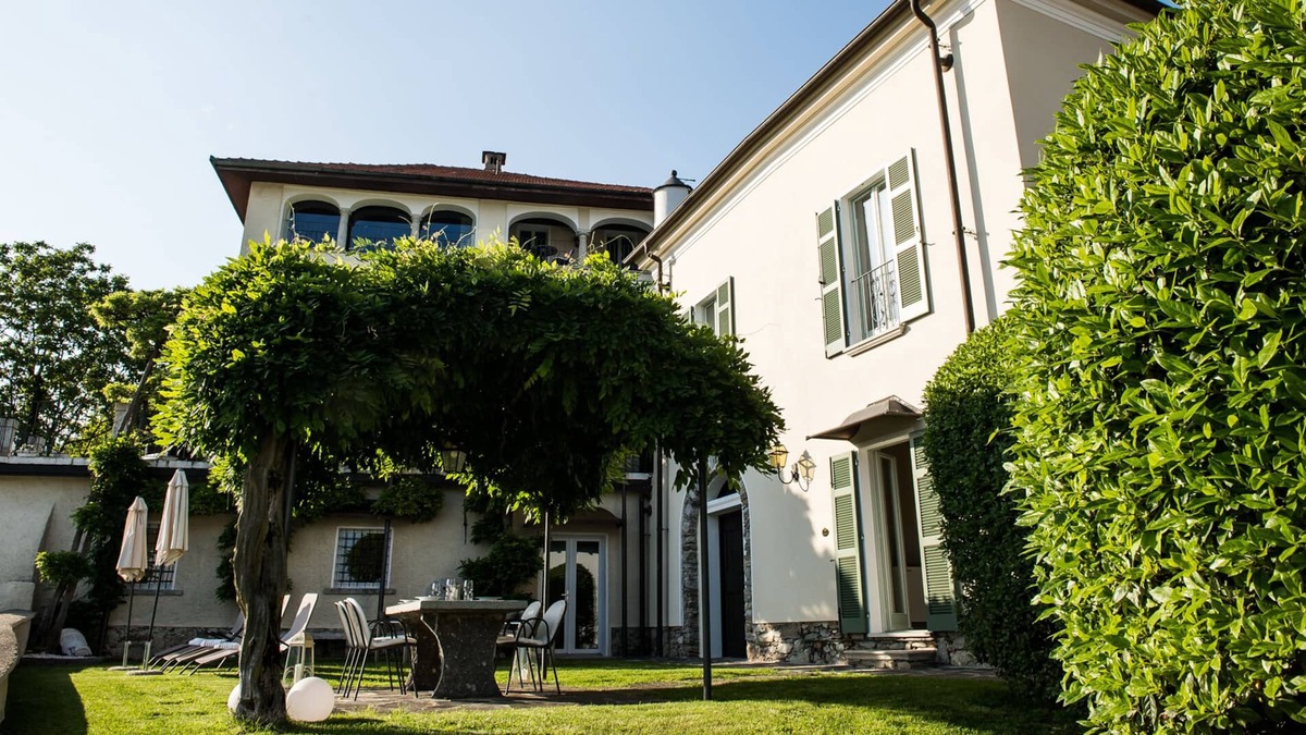 Crabbia Cottage | Cottage Adults Only: garden, view, breakfast, Hydro Spa