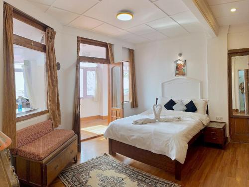 Bemloi House | Cottage at Rockpoint by Kalawati Homes