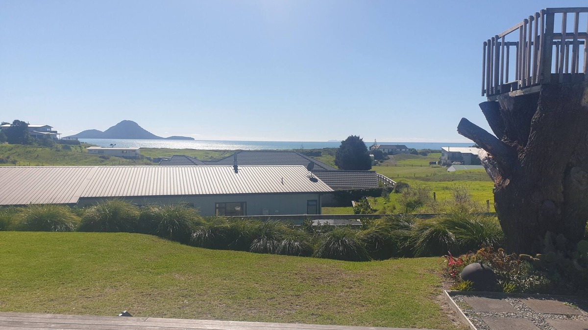 Whakatane Cottage | Cottage at the Coast